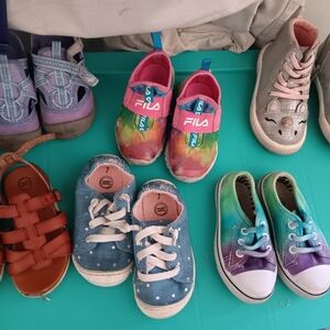 6 pair bundle toddler size 7 sneakers